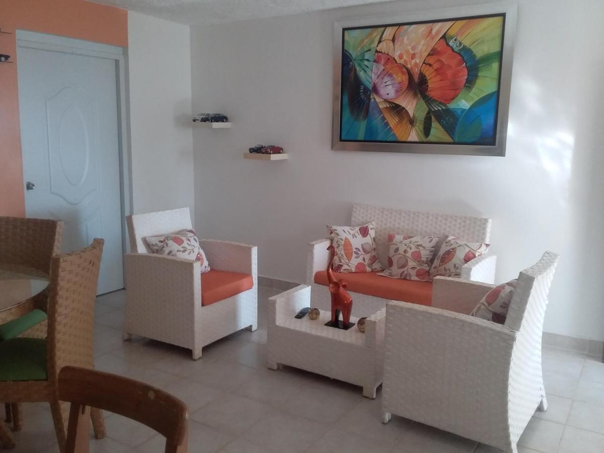 Room In Guest Room - Best Bed And Breakfast In Samana Breakfast Included Dış mekan fotoğraf